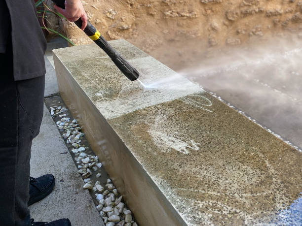 Best Commercial Pressure Washing  in Durant, IA